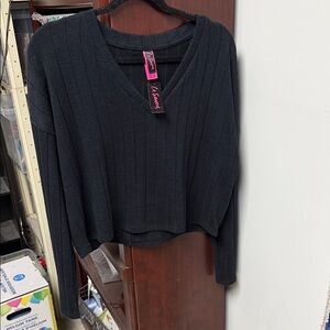 La SENZA Black V-Neck cropped Sweater